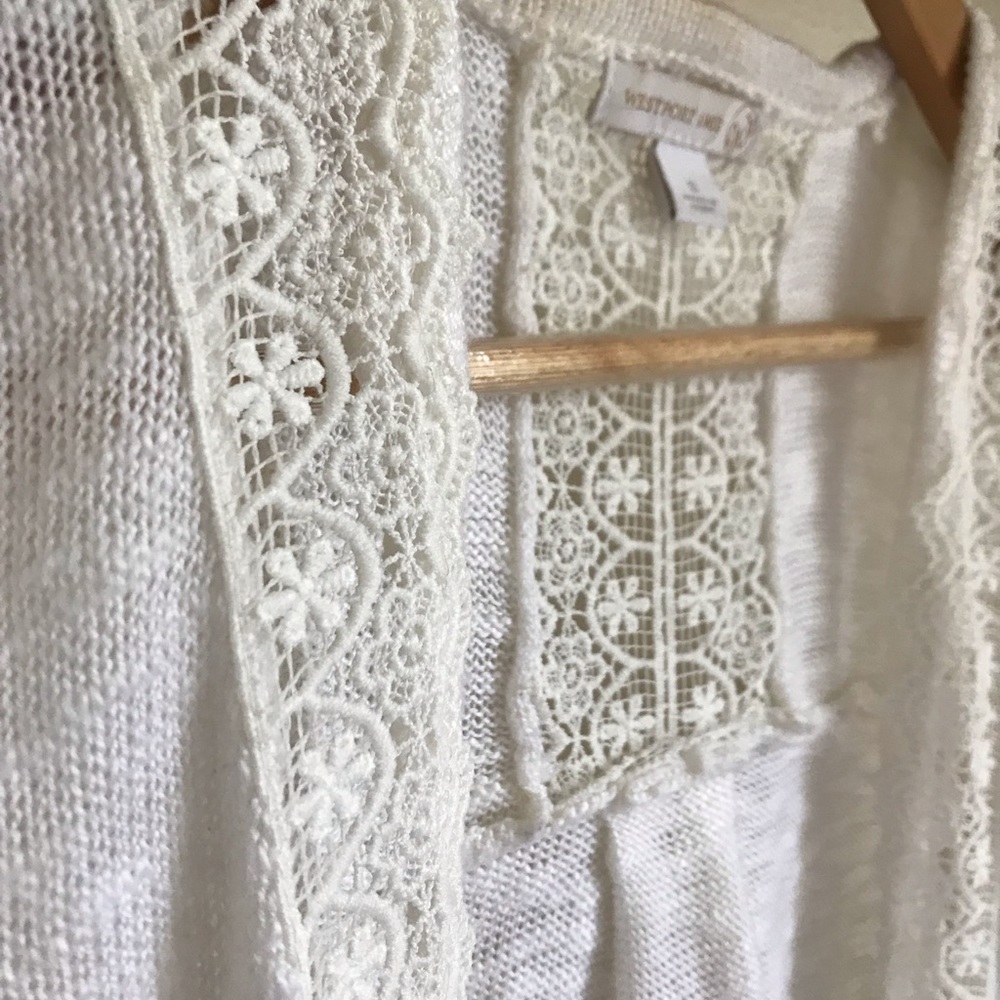 White Cardigan/Sweater with lace details